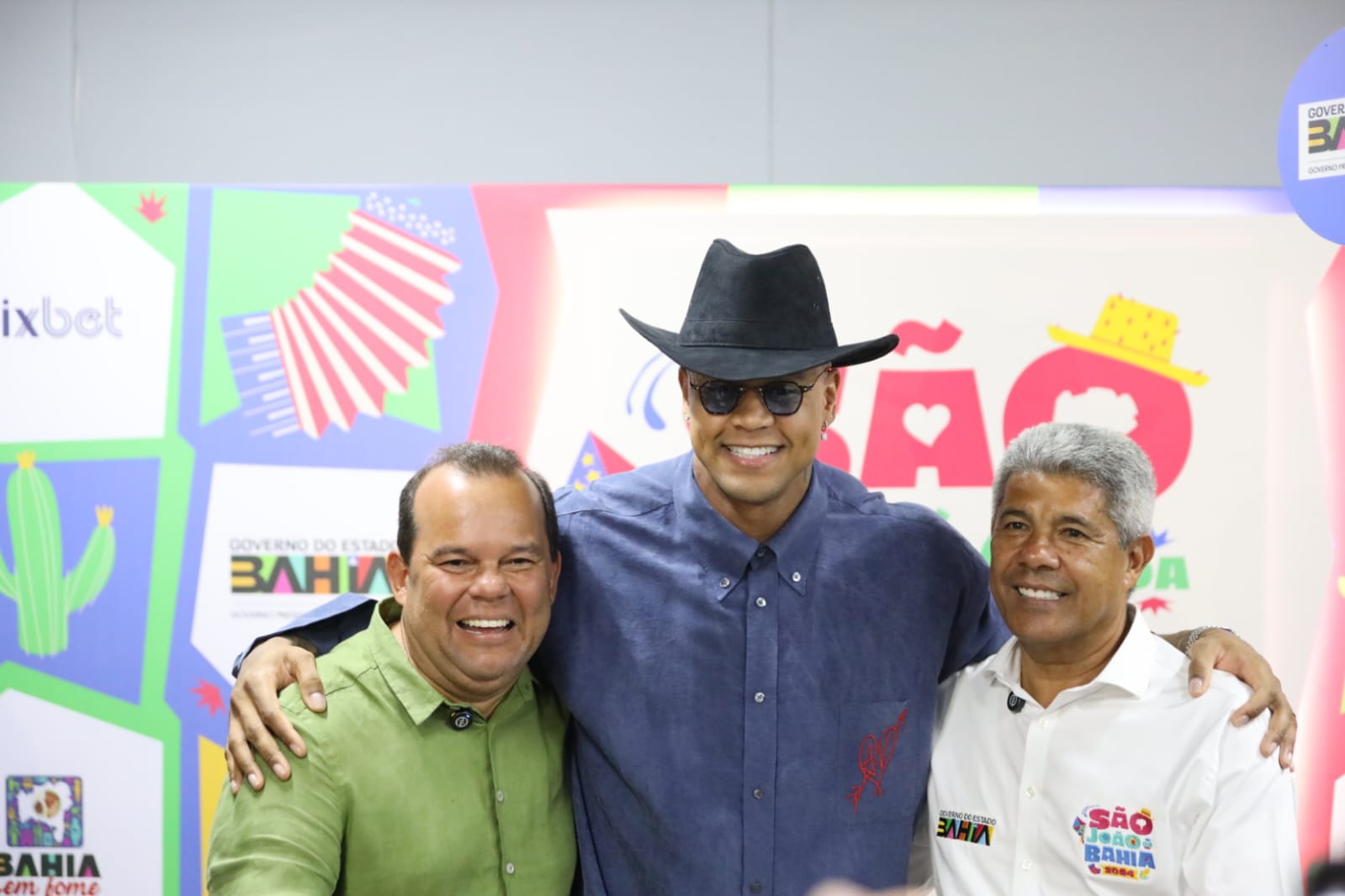 Governador Jerônimo prestigia última noite de festejos no Parque de Exposições de Salvador